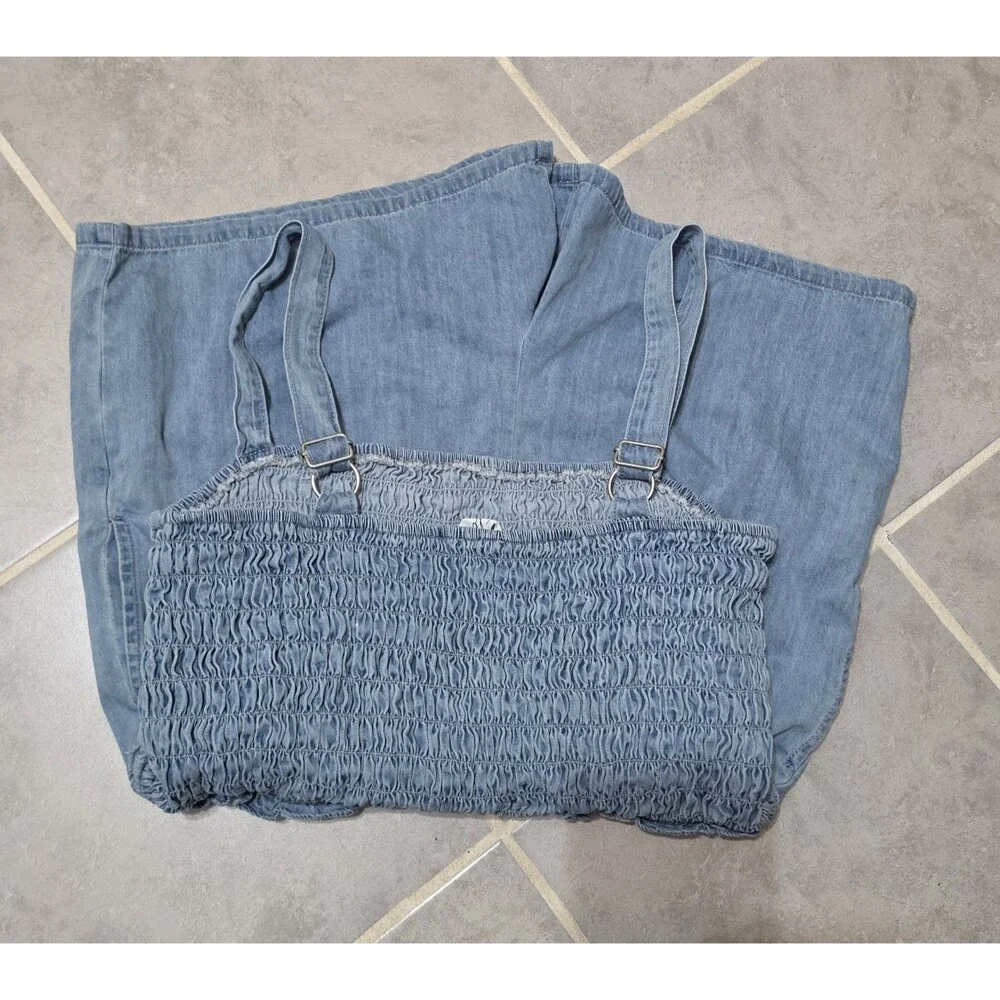 Gilli Women's Light Wash Denim Romper Size L